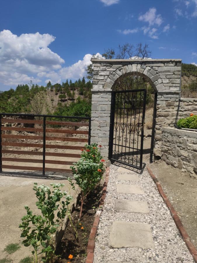 فيلا Stone House Kelcyre المظهر الخارجي الصورة